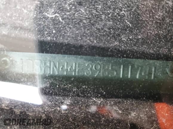 2009 Dodge Grand Caravan SE z VIN 1D8HN44E39B511741, wystawiony jako Copart lot #83869955 z przebiegiem 213 493 mil mil oraz Szkoda całkowita • Salvage title. Historia ofert i sprzedaży dostępna na DreamBid. Obrazek 13.