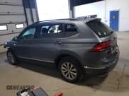 ✅ 2018 Volkswagen Tiguan SEL • VIN: 3VV3B7AX8JM165449 • Lot: 69962325. Wystawiony na Copart z przebiegiem 112 841 mil. Bezpłatny archiwum sprzedaży aukcyjnych z USA i szczegółowy raport historii pojazdu na DreamBid. Zdjęcie 2.