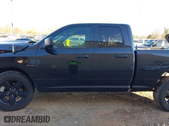 ✅ 2018 Ram 1500 Express • VIN: 1C6RR6FT5JS216697 • Lot: 41637162. Listed on IAAI with 69,765 mi. Free auction sales archive from the USA and detailed vehicle history report at DreamBid. Image 13.