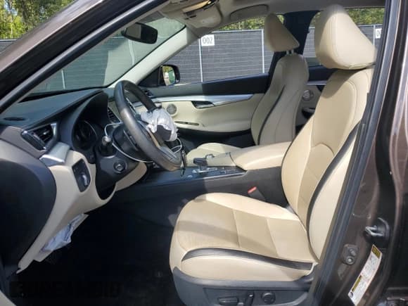 ✅ 2019 Infiniti QX50 Luxe • VIN: 3PCAJ5M36KF143641 • Лот: 85075605. Опубликован ранее на Copart с пробегом 69 124 миль. Бесплатный доступ к архиву аукционных продаж из США и подробный отчёт об истории автомобиля на DreamBid. Изображение 7.
