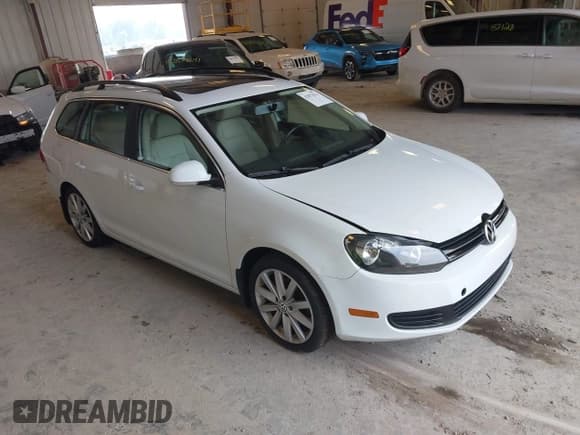 ✅ 2014 Volkswagen Jetta TDI w/Sunroof & Nav • VIN: 3VWPL7AJ9EM609949 • Lot: 42872915. Listed on IAAI with 132,442 mi. Free auction sales archive from the USA and detailed vehicle history report at DreamBid. Image 1.