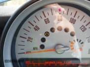 ✅ 2011 MINI Convertible • VIN: WMWZN3C57BT133094 • Lot: 41711094. Wystawiony na IAAI z przebiegiem 96 056 mil. Bezpłatny archiwum sprzedaży aukcyjnych z USA i szczegółowy raport historii pojazdu na DreamBid. Zdjęcie 6.