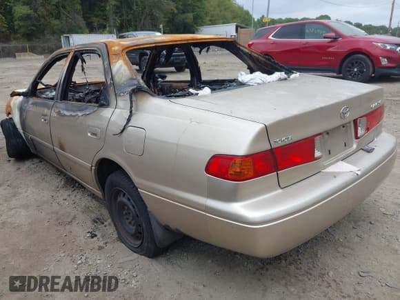 ✅ 2000 Toyota Camry CE • VIN: JT2BG22K2Y0446475 • Лот: 43149254. Опубликован ранее на IAAI с пробегом Не указан. Бесплатный доступ к архиву аукционных продаж из США и подробный отчёт об истории автомобиля на DreamBid. Изображение 3.