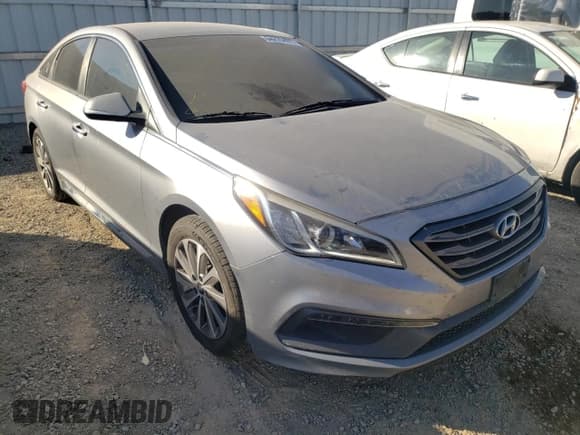 ✅ 2015 Hyundai Sonata Sport • VIN: 5NPE34AF8FH236009 • Лот: 64270402. Опубликован ранее на Copart с пробегом Не указан. Бесплатный доступ к архиву аукционных продаж из США и подробный отчёт об истории автомобиля на DreamBid. Изображение 1.