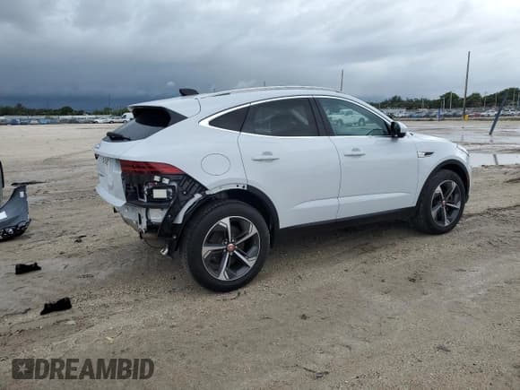 ✅ 2021 Jaguar E-Pace SE • VIN: SADFP2FX2M1024732 • Lot: 55578074. Wystawiony na Copart z przebiegiem 10 329 mil. Bezpłatny archiwum sprzedaży aukcyjnych z USA i szczegółowy raport historii pojazdu na DreamBid. Zdjęcie 3.