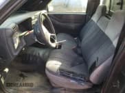 ✅ 1995 Chevrolet S-10 • VIN: 1GCCS14Z5SK232588 • Лот: 49601455. Опубликован ранее на Copart с пробегом 121 855 миль. Бесплатный доступ к архиву аукционных продаж из США и подробный отчёт об истории автомобиля на DreamBid. Изображение 7.