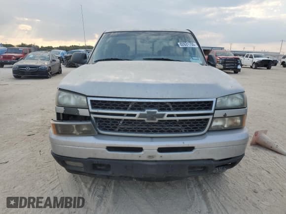 ✅ 2006 Chevrolet Silverado 1500 LT1 • VIN: 2GCEK13Z161267757 • Lot: 82631755. Listed on Copart with 376,704 mi. Free auction sales archive from the USA and detailed vehicle history report at DreamBid. Image 5.