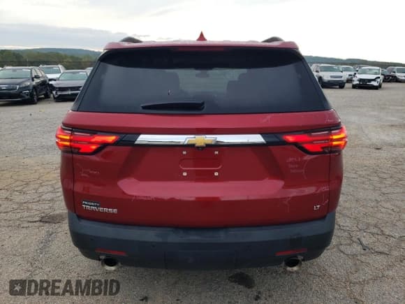 ✅ 2023 Chevrolet Traverse LT Cloth • VIN: 1GNERGKW2PJ126068 • Lot: 80917015. Wystawiony na Copart z przebiegiem 76 485 mil. Bezpłatny archiwum sprzedaży aukcyjnych z USA i szczegółowy raport historii pojazdu na DreamBid. Zdjęcie 6.