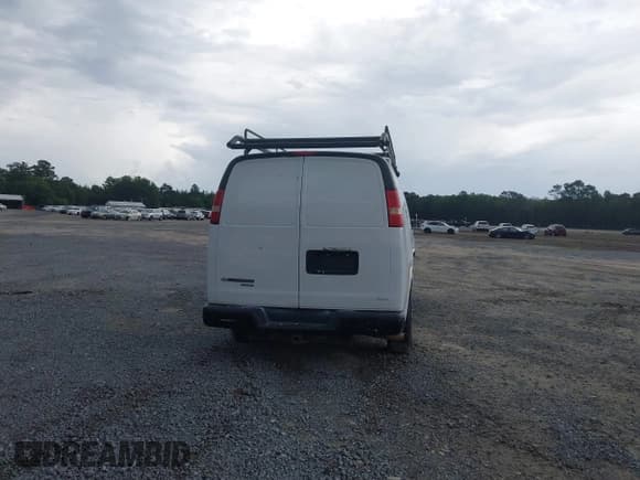 ✅ 2015 Chevrolet Express Cargo • VIN: 1GCWGGCF2F1175416 • Lot: 42327287. Listed on IAAI with Not provided. Free auction sales archive from the USA and detailed vehicle history report at DreamBid. Image 16.