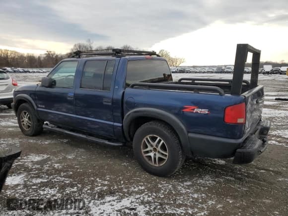 ✅ 2003 Chevrolet S-10 LS • VIN: 1GCDT13X73K155130 • Лот: 86704634. Опубликован ранее на Copart с пробегом 141 332 миль. Бесплатный доступ к архиву аукционных продаж из США и подробный отчёт об истории автомобиля на DreamBid. Изображение 2.