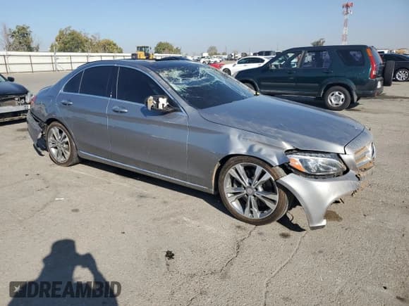 ✅ 2015 Mercedes-Benz C 300 • VIN: 55SWF4JBXFU057010 • Lot: 81761395. Listed on Copart with 108,103 mi. Free auction sales archive from the USA and detailed vehicle history report at DreamBid. Image 4.