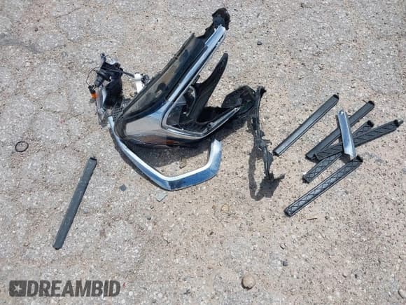 ✅ 2021 GMC Terrain SLE • VIN: 3GKALMEV2ML384884 • Lot: 42124666. Wystawiony na IAAI z przebiegiem 86 791 mil. Bezpłatny archiwum sprzedaży aukcyjnych z USA i szczegółowy raport historii pojazdu na DreamBid. Zdjęcie 12.