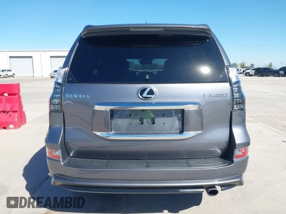 ✅ 2023 Lexus GX 460 Premium • VIN: JTJAM7BX5P5365232 • Lot: 43560466. Wystawiony na IAAI z przebiegiem 31 699 mil. Bezpłatny archiwum sprzedaży aukcyjnych z USA i szczegółowy raport historii pojazdu na DreamBid. Zdjęcie 17.