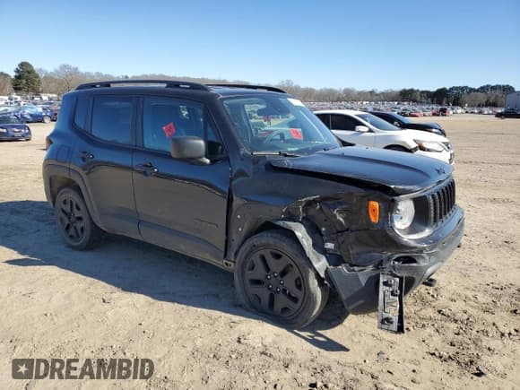 ✅ 2021 Jeep Renegade Jeepster • VIN: ZACNJDAB5MPM49777 • Lot: 88361015. Wystawiony na Copart z przebiegiem 73 227 mil. Bezpłatny archiwum sprzedaży aukcyjnych z USA i szczegółowy raport historii pojazdu na DreamBid. Zdjęcie 4.