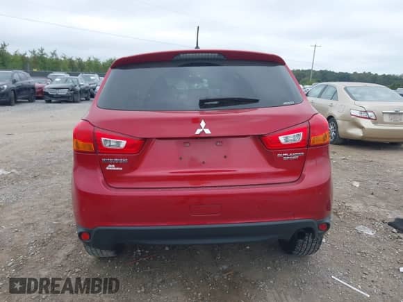 2014 Mitsubishi Outlander ES с VIN 4A4AR3AUXEE009353, выставлен на аукционе IAAI как лот 43261145 с пробегом 81 746 миль миль и . История ставок и продаж доступна на DreamBid. Изображение 16.