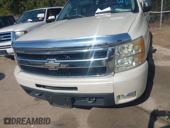 ✅ 2009 Chevrolet Silverado 1500 • VIN: 3GCEC33J49G156909 • Lot: 43541889. Listed on IAAI with 232,690 mi. Free auction sales archive from the USA and detailed vehicle history report at DreamBid. Image 6.