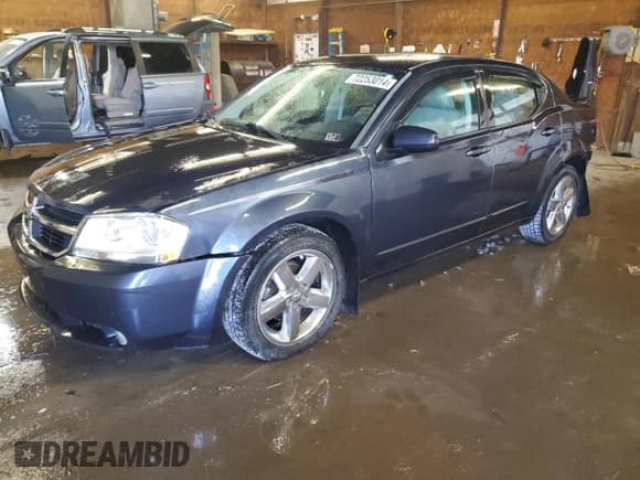 ✅ 2008 Dodge Avenger R/T • VIN: 1B3LC76M18N692244 • Lot: 72253014. Wystawiony na Copart z przebiegiem 190 646 mil. Bezpłatny archiwum sprzedaży aukcyjnych z USA i szczegółowy raport historii pojazdu na DreamBid. Zdjęcie 1.