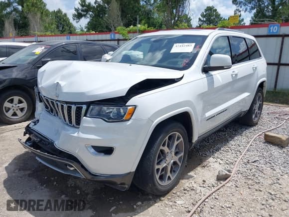 ✅ 2018 Jeep Grand Cherokee Limited • VIN: 1C4RJEBG8JC339908 • Lot: 42442483. Listed on IAAI with 42,626 mi. Free auction sales archive from the USA and detailed vehicle history report at DreamBid. Image 2.