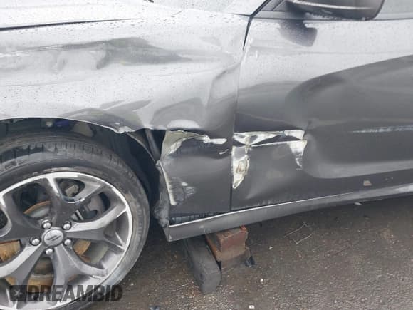 ✅ 2019 Dodge Charger GT • VIN: 2C3CDXHG8KH609030 • Lot: 43448164. Listed on IAAI with 73,714 mi. Free auction sales archive from the USA and detailed vehicle history report at DreamBid. Image 17.