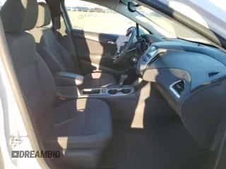 2017 Chevrolet Cruze LS z VIN 1G1BC5SM6H7269208, wystawiony jako Copart lot #66910232 z przebiegiem 59 910 mil mil oraz . Historia ofert i sprzedaży dostępna na DreamBid. Obrazek 5.