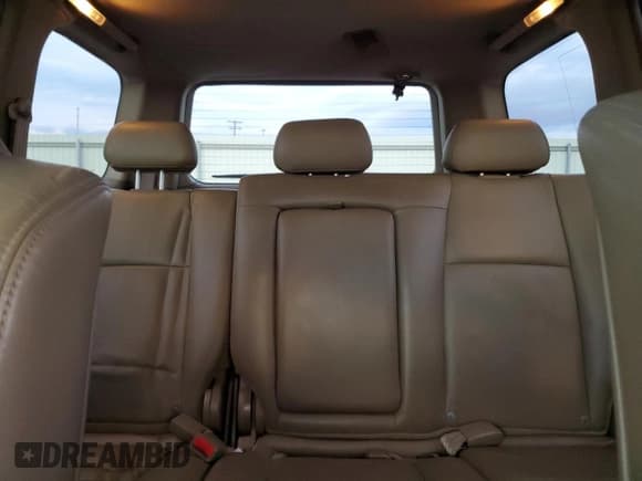 ✅ 2005 Honda Pilot EX-L • VIN: 5FNYF18555B043197 • Lot: 92241975. Wystawiony na Copart z przebiegiem 142 436 mil. Bezpłatny archiwum sprzedaży aukcyjnych z USA i szczegółowy raport historii pojazdu na DreamBid. Zdjęcie 10.