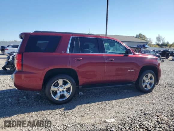 2019 Chevrolet Tahoe LT z VIN 1GNSKBKC8KR295232, wystawiony jako Copart lot #85880395 z przebiegiem 86 415 mil mil oraz Szkoda całkowita • Salvage title. Historia ofert i sprzedaży dostępna na DreamBid. Obrazek 3.