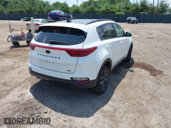✅ 2022 Kia Sportage Nightfall • VIN: KNDP6CAC7N7002656 • Lot: 42704154. Listed on IAAI with 61,557 mi. Free auction sales archive from the USA and detailed vehicle history report at DreamBid. Image 4.