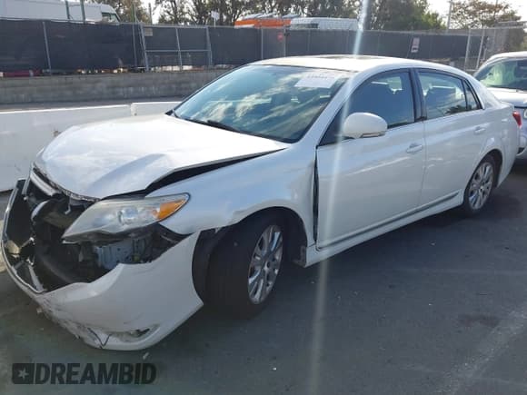 ✅ 2011 Toyota Avalon Limited • VIN: 4T1BK3DB8BU406521 • Lot: 43504476. Listed on IAAI with 148,439 mi. Free auction sales archive from the USA and detailed vehicle history report at DreamBid. Image 2.
