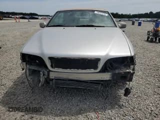 ✅ 2000 Volvo C70 • VIN: YV1NC56D6YJ012531 • Лот: 70657315. Опубликован ранее на Copart с пробегом 76 908 миль. Бесплатный доступ к архиву аукционных продаж из США и подробный отчёт об истории автомобиля на DreamBid. Изображение 5.