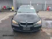 ✅ 2007 BMW 3 Series 328i • VIN: WBAVA33527KX81661 • Лот: 43804652. Опубликован ранее на IAAI с пробегом 198 336 миль. Бесплатный доступ к архиву аукционных продаж из США и подробный отчёт об истории автомобиля на DreamBid. Изображение 12.
