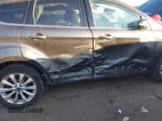 ✅ 2017 Ford Escape Titanium • VIN: 1FMCU9JD6HUD18910 • Lot: 43557871. Wystawiony na IAAI z przebiegiem 29 429 mil. Bezpłatny archiwum sprzedaży aukcyjnych z USA i szczegółowy raport historii pojazdu na DreamBid. Zdjęcie 6.