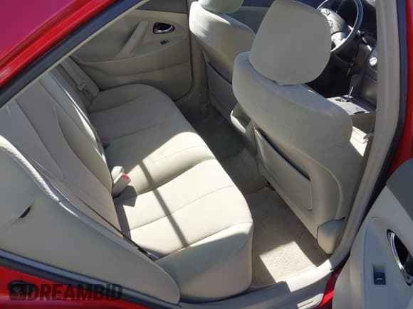 ✅ 2010 Toyota Camry • VIN: JTNBF3EK2A3002640 • Lot: 43582911. Wystawiony na IAAI z przebiegiem 191 233 mil. Bezpłatny archiwum sprzedaży aukcyjnych z USA i szczegółowy raport historii pojazdu na DreamBid. Zdjęcie 8.