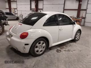 ✅ 2002 Volkswagen Beetle GLS • VIN: 3VWCK21C82M455011 • Lot: 43616929. Wystawiony na IAAI z przebiegiem 220 847 mil. Bezpłatny archiwum sprzedaży aukcyjnych z USA i szczegółowy raport historii pojazdu na DreamBid. Zdjęcie 4.