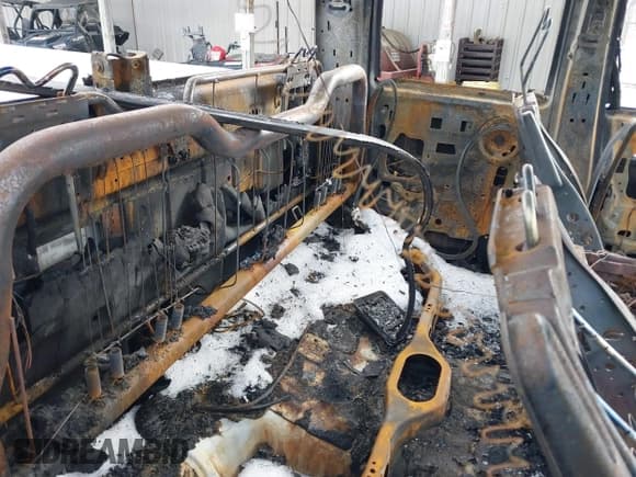 ✅ 2008 Dodge RAM • VIN: 1D3HU18N98J224961 • Лот: 41443903. Опубликован ранее на IAAI с пробегом Не указан. Бесплатный доступ к архиву аукционных продаж из США и подробный отчёт об истории автомобиля на DreamBid. Изображение 8.