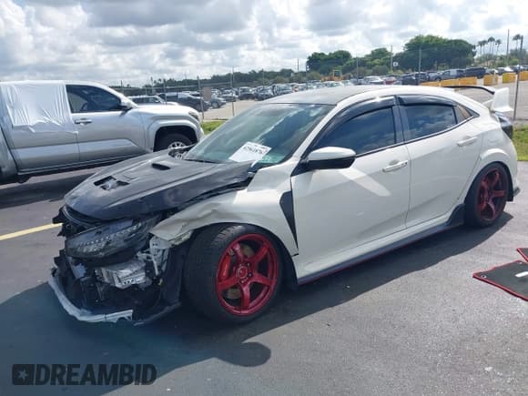 ✅ 2021 Honda Civic Type R Touring • VIN: SHHFK8G77MU204063 • Lot: 42561876. Wystawiony na IAAI z przebiegiem 61 862 mil. Bezpłatny archiwum sprzedaży aukcyjnych z USA i szczegółowy raport historii pojazdu na DreamBid. Zdjęcie 2.