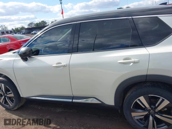 ✅ 2021 Nissan Rogue SL • VIN: 5N1AT3CB4MC757719 • Lot: 43388503. Listed on IAAI with 39,196 mi. Free auction sales archive from the USA and detailed vehicle history report at DreamBid. Image 15.