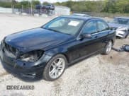 ✅ 2012 Mercedes-Benz C 300 Sport • VIN: WDDGF8BB6CR207668 • Lot: 43286103. Wystawiony na IAAI z przebiegiem 133 234 mil. Bezpłatny archiwum sprzedaży aukcyjnych z USA i szczegółowy raport historii pojazdu na DreamBid. Zdjęcie 2.