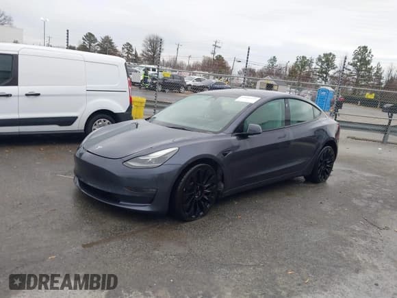 ✅ 2023 Tesla Model 3 Performance • VIN: 5YJ3E1EC0PF488692 • Lot: 43686025. Wystawiony na IAAI z przebiegiem 71 578 mil. Bezpłatny archiwum sprzedaży aukcyjnych z USA i szczegółowy raport historii pojazdu na DreamBid. Zdjęcie 20.