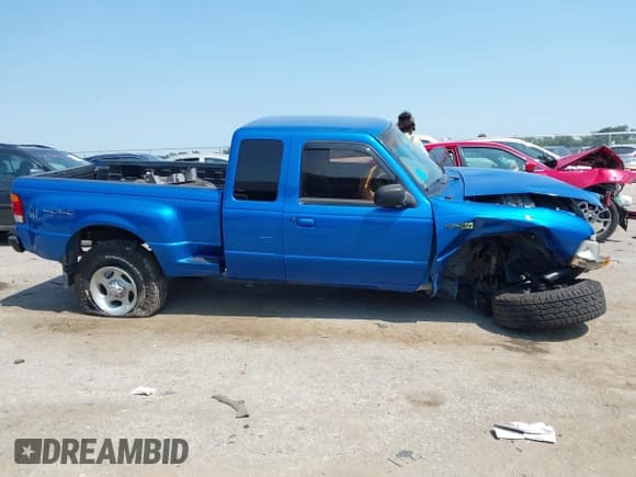 ✅ 1998 Ford Ranger XL • VIN: 1FTZR15X3WPB29746 • Lot: 43160002. Listed on IAAI with 124,899 mi. Free auction sales archive from the USA and detailed vehicle history report at DreamBid. Image 14.