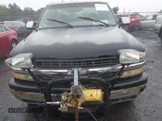 ✅ 2000 Chevrolet Silverado 2500 LS • VIN: 1GCGK29UXYE135561 • Lot: 42318334. Wystawiony na IAAI z przebiegiem 286 967 mil. Bezpłatny archiwum sprzedaży aukcyjnych z USA i szczegółowy raport historii pojazdu na DreamBid. Zdjęcie 6.