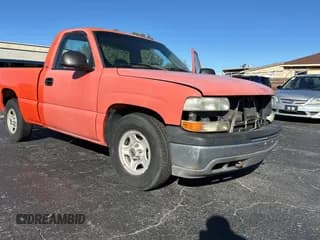 ✅ 2000 Chevrolet Silverado 1500 • VIN: 1GCEC14W1YZ262926 • Лот: 80363614. Опубликован ранее на Copart с пробегом 218 522 миль. Бесплатный доступ к архиву аукционных продаж из США и подробный отчёт об истории автомобиля на DreamBid. Изображение 1.