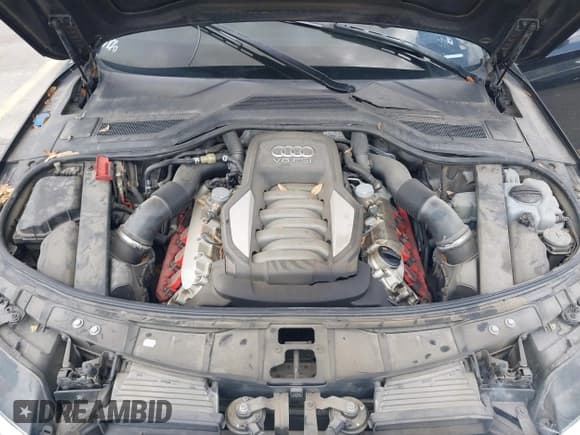 ✅ 2012 Audi A8 • VIN: WAUAVAFD0CN018847 • Lot: 43053325. Wystawiony na IAAI z przebiegiem 118 979 mil. Bezpłatny archiwum sprzedaży aukcyjnych z USA i szczegółowy raport historii pojazdu na DreamBid. Zdjęcie 10.