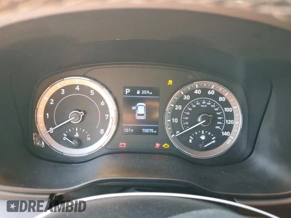 ✅ 2021 Hyundai Venue SEL • VIN: KMHRC8A33MU090454 • Lot: 74078304. Listed on Copart with 70,575 mi. Free auction sales archive from the USA and detailed vehicle history report at DreamBid. Image 9.