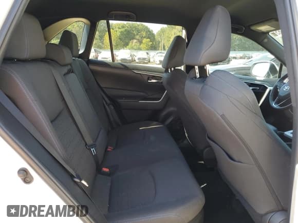 ✅ 2022 Toyota RAV4 Hybrid SE • VIN: 4T3T6RFV3NU080920 • Лот: 86218665. Опубликован ранее на Copart с пробегом 72 577 миль. Бесплатный доступ к архиву аукционных продаж из США и подробный отчёт об истории автомобиля на DreamBid. Изображение 11.