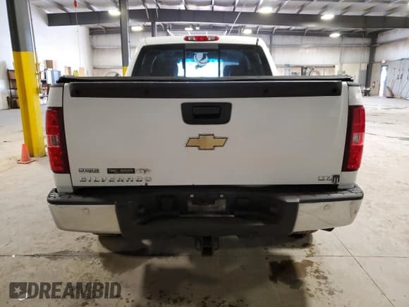 ✅ 2010 Chevrolet Silverado 1500 LTZ • VIN: 3GCRKTE36AG128763 • Лот: 75653394. Опубликован ранее на Copart с пробегом 194 947 миль. Бесплатный доступ к архиву аукционных продаж из США и подробный отчёт об истории автомобиля на DreamBid. Изображение 6.