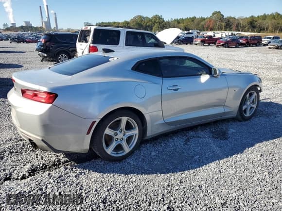 ✅ 2017 Chevrolet Camaro 1LT • VIN: 1G1FB1RS9H0207005 • Lot: 91019695. Listed on Copart with 220,487 mi. Free auction sales archive from the USA and detailed vehicle history report at DreamBid. Image 3.