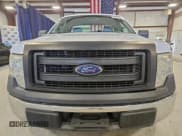 ✅ 2014 Ford F-150 XL • VIN: 1FTMF1CM5EKF14345 • Lot: 94582335. Wystawiony na Copart z przebiegiem 112 571 mil. Bezpłatny archiwum sprzedaży aukcyjnych z USA i szczegółowy raport historii pojazdu na DreamBid. Zdjęcie 5.