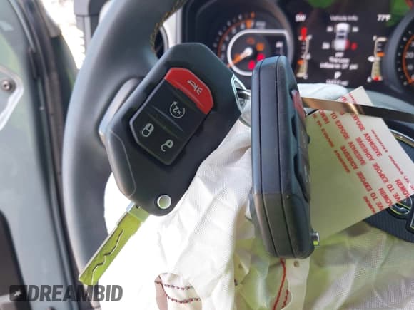 ✅ 2024 Jeep Gladiator Sport S • VIN: 1C6HJTAG9RL112537 • Lot: 43603543. Wystawiony na IAAI z przebiegiem 16 711 mil. Bezpłatny archiwum sprzedaży aukcyjnych z USA i szczegółowy raport historii pojazdu na DreamBid. Zdjęcie 11.