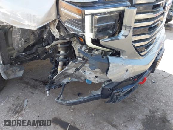 ✅ 2025 GMC Sierra 1500 AT4 • VIN: 3GTUUEEL0SG224051 • Лот: 43220797. Опубликован ранее на IAAI с пробегом 20 274 миль. Бесплатный доступ к архиву аукционных продаж из США и подробный отчёт об истории автомобиля на DreamBid. Изображение 6.