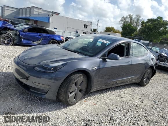 ✅ 2023 Tesla Model 3 • VIN: 5YJ3E1EA6PF453766 • Lot: 51053125. Wystawiony na Copart z przebiegiem 61 030 mil. Bezpłatny archiwum sprzedaży aukcyjnych z USA i szczegółowy raport historii pojazdu na DreamBid. Zdjęcie 1.